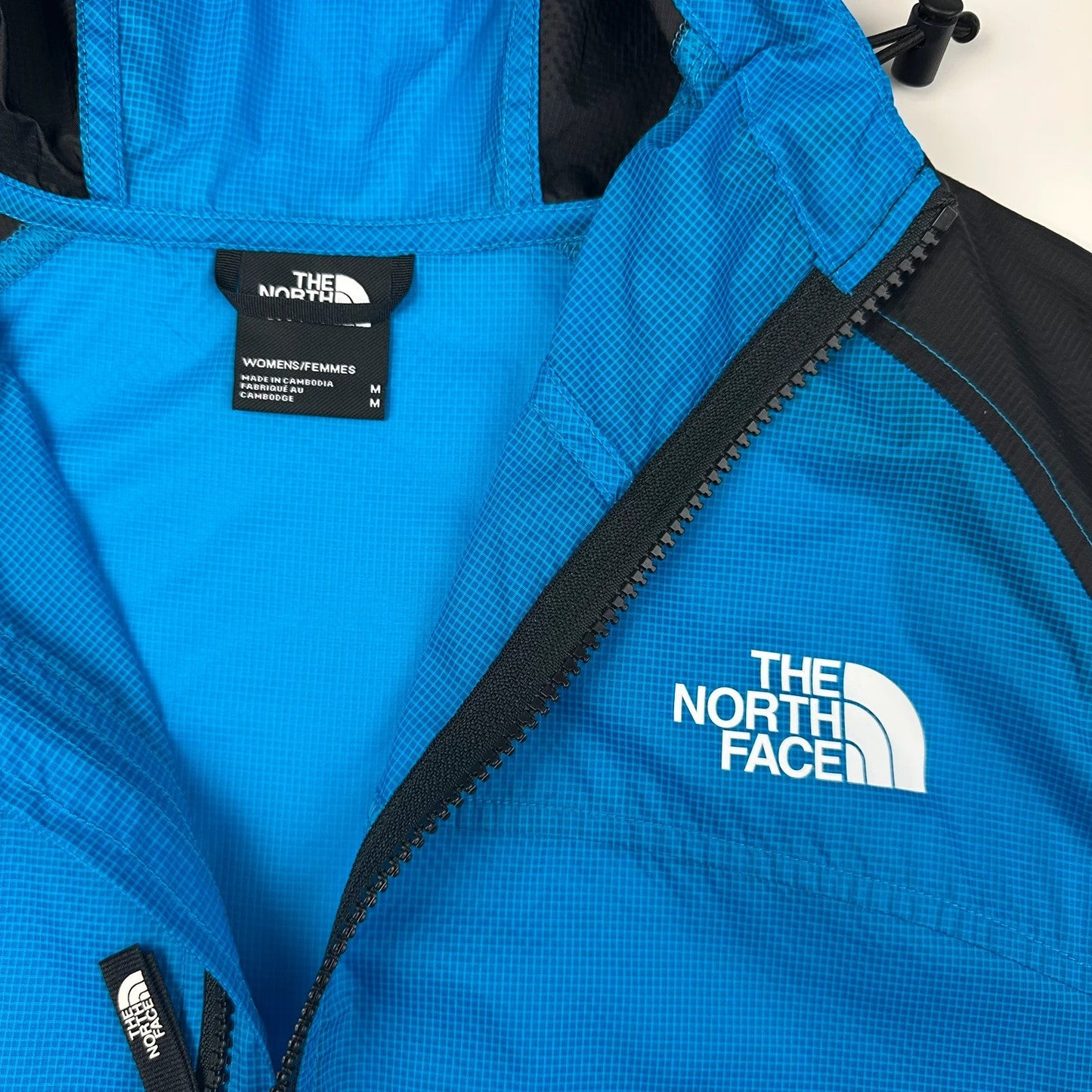 The North Face Moteriška Neperpučiama Striukė, M Spley