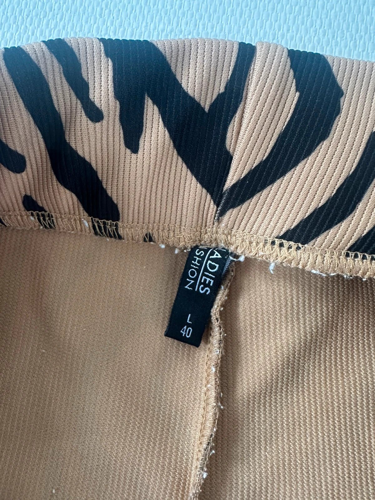 Ladies Fashion Tigro Rašto Kelnės, L - Spley
